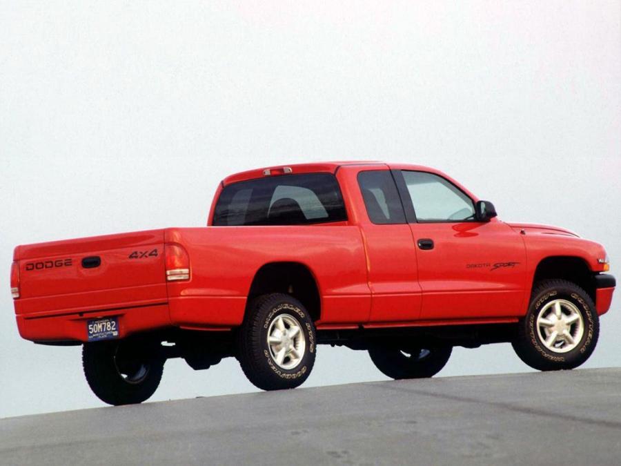  Dodge Dakota Sport Club Cab 1997 года  (фото 2 из 2)